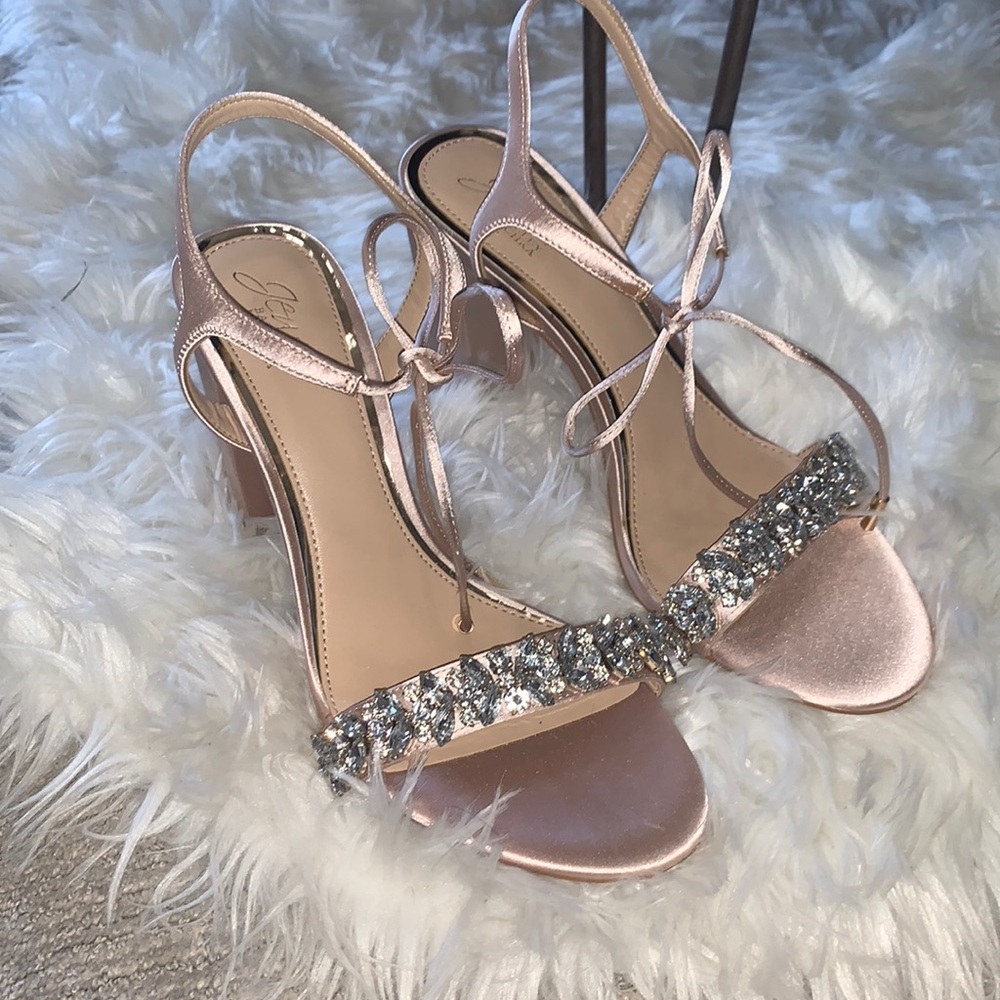 Jewel Badgley Mischka – Uzuri Embellished Tie Block Heel Sandal, NWOT